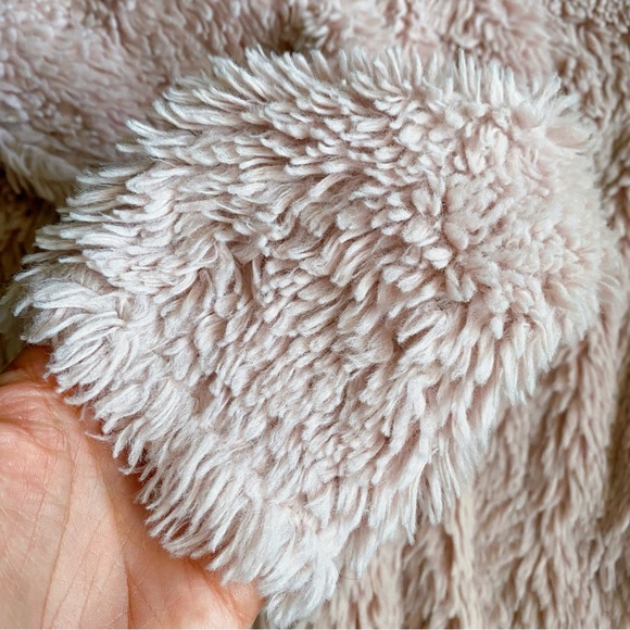 ❄️ CONTEMPORARY BLUSH FAUX FUR TEDDY JACKET! - Picture 8 of 14